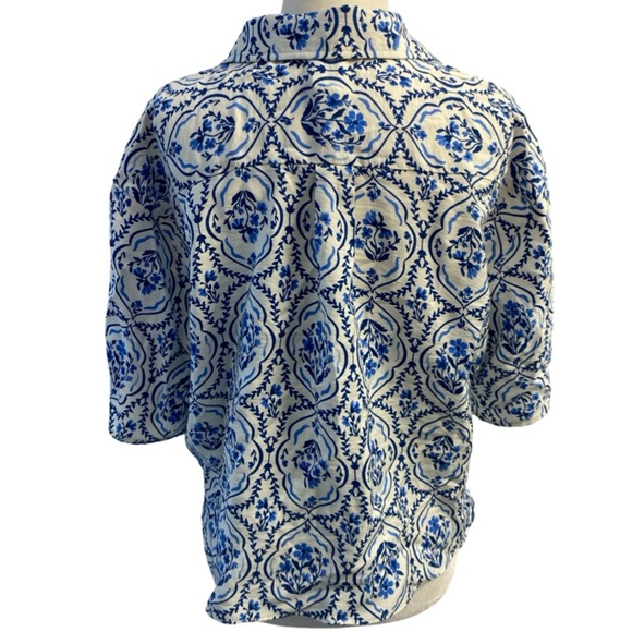 H&M Blue And White Patterned Short Sleeved Twill Button Down Shirt Size Small - Picture 11 of 15